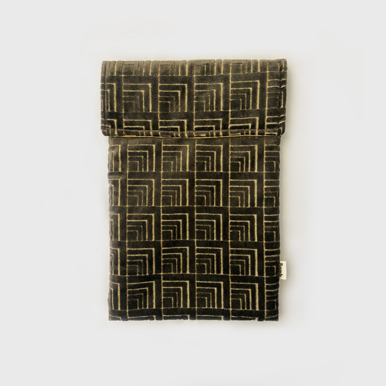 square square laptop sleeve – Bombthebrand