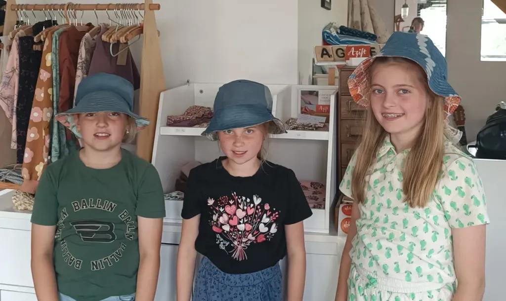 We hebben de bucket hat uit het boek gemaakt!